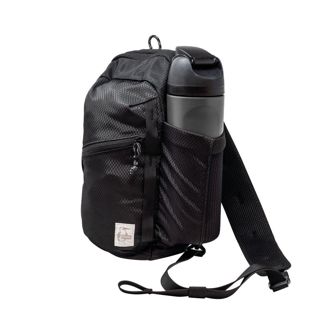 sku:54431100 Daytripper Sling Black Side #color_black