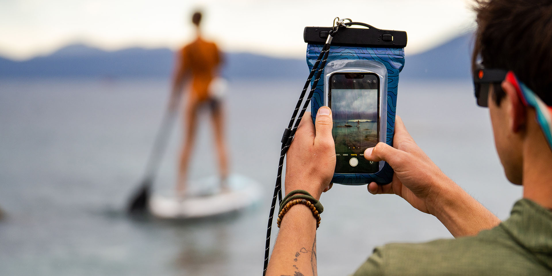 Floating Phone Protector lifestyle: floating phone protector lifestyle main