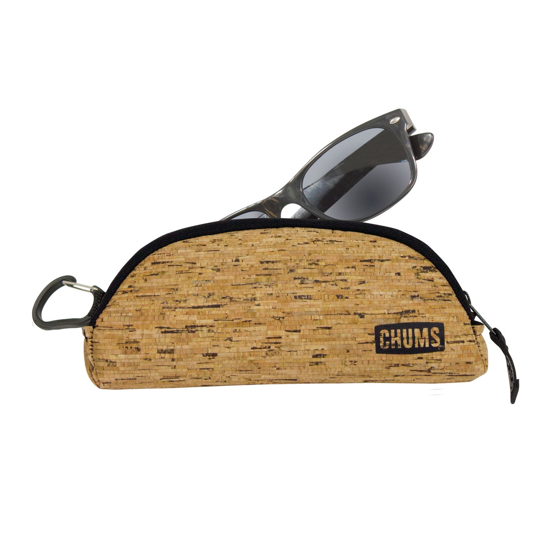 chums×journal standard 31098_Shade_Shelter_Cork_HERO_